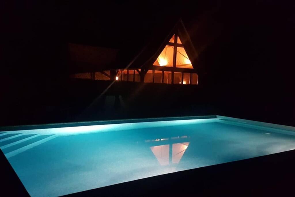 Gite La Balme Issendolus Bagian luar foto